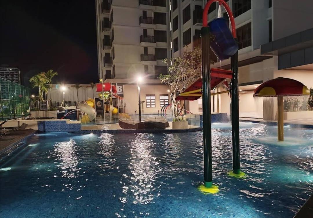 家庭式公寓 Bali Residences Melaka Exterior foto